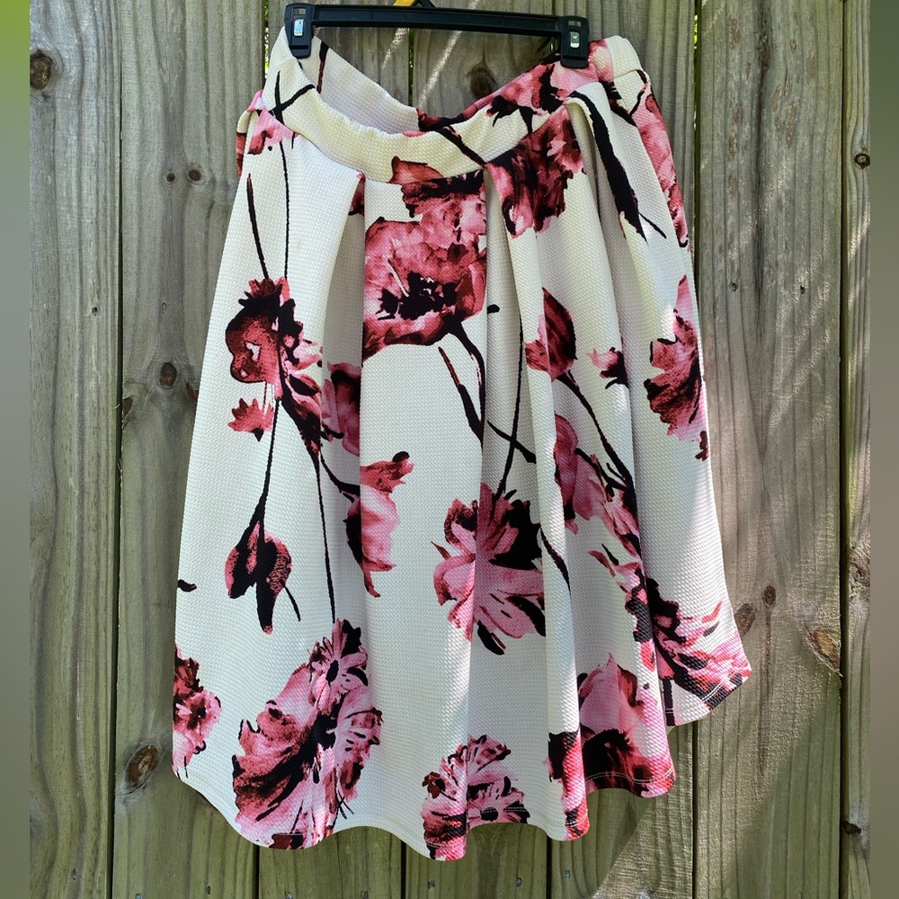 Haute Monde Floral Pink and White Women's Skirt